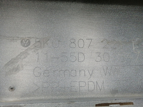 Фотография детали AA045713; Бампер передний, GTI; под паркт.; под омыват. (5K0807221T) для Volkswagen Golf/БУ; Оригинал; Р1, Мелкий дефект; . Фото номер 23