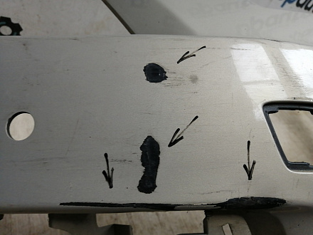 AA045435; Бампер передний; под паркт.; под омыват. (20845711) для Cadillac SRX/БУ; Оригинал; Р1, Мелкий дефект; 