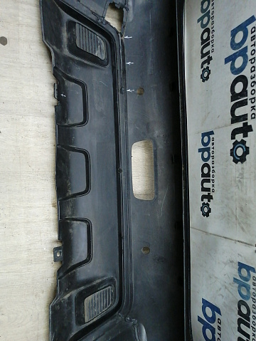 Фотография детали AA044953; Бампер задний; под паркт. (6410D906ZZ) для Mitsubishi ASX I рест.3 (2020- 2024)/БУ; Оригинал; Р2, Удовлетворительное; . Фото номер 33