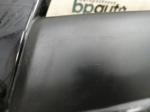 Фотография детали AA034942; Бампер передний, с отверстиями под расширитель; под паркт.; под омыват. (6400G270ZZ) для Mitsubishi Outlander III рест. (2014-2015)/БУ; Оригинал; Р1, Мелкий дефект; . Фото номер 8