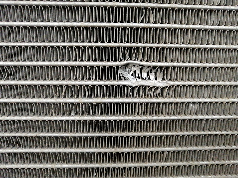 Фотография детали AA037830; Радиатор охлаждения, V-2.2, автомат, дизель (16400-26410) для Toyota Rav4/БУ; Оригинал; Р2, Удовлетворительное; . Фото номер 3