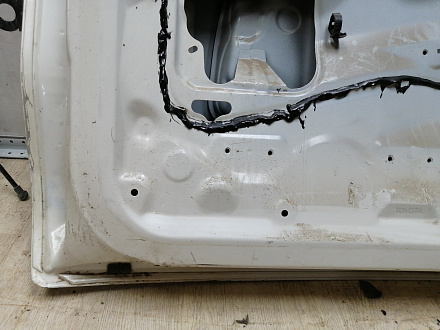 AA045271; Крышка багажника (67005-60F50) для Lexus GX460/БУ; Оригинал; Р1, Мелкий дефект; 