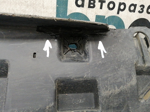 Фотография детали AA034271; Защита переднего бампера (5E0 807 611) для Skoda Octavia/БУ; Оригинал; Р1, Мелкий дефект; . Фото номер 10