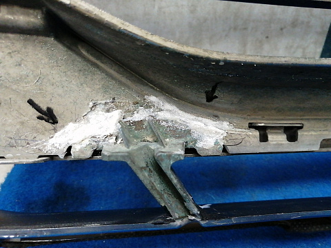 Фотография детали AA030379; Решетка радиатора (86351-2W050) для Hyundai Santa Fe III (2012 - 2015)/БУ; Оригинал; Р2, Удовлетворительное; . Фото номер 23