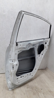 AA002236; Дверь задняя правая, стойка 29 см. (GS1D-72010) для Mazda 6 GH/БУ; Оригинал; Р0, Хорошее; (34K) Белый перламутр
