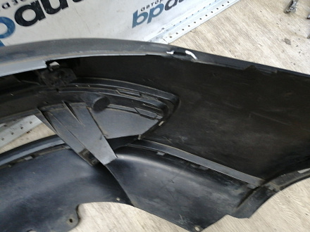 AA044567; Бампер передний; без паркт.; под омыват. (1K0807221D) для Volkswagen Jetta V (2005- 2010)/БУ; Оригинал; Р1, Мелкий дефект; 