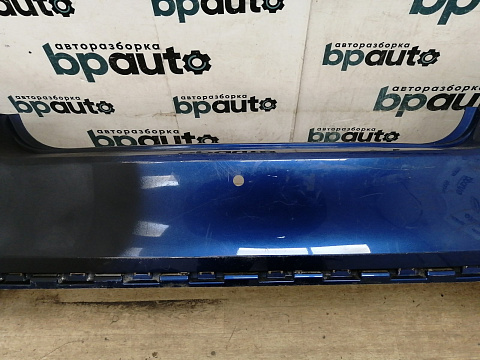 Фотография детали AA038477; Бампер задний; под паркт. (60U 807 421 B) для Skoda Rapid/БУ; Оригинал; Р1, Мелкий дефект; . Фото номер 4