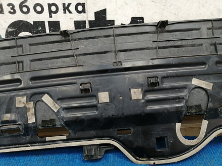 AA036479; Накладка заднего бампера, широкая (52162-60090 /50) для Toyota Land Cruiser Prado/БУ; Оригинал; Р1, Мелкий дефект; 
