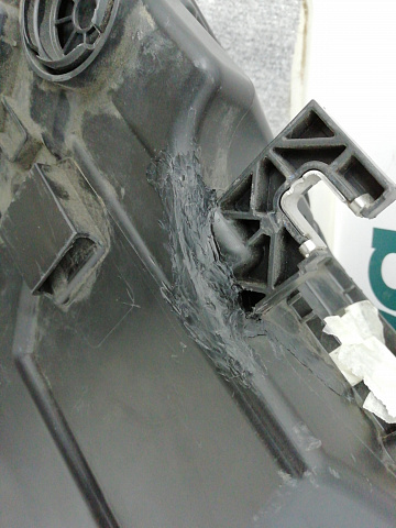 Фотография детали AA000225; Фара правая ксенон адаптив. (4H0 941 004 AE) для Audi A8 III (D4) (2010-2014)/БУ; Оригинал; Р1, Мелкий дефект; . Фото номер 8