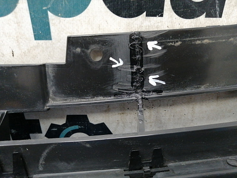 Фотография детали AA028226; Решетка радиатора (7P6853651A) для Volkswagen Touareg II (2010-2014)/БУ; Оригинал; Р1, Мелкий дефект; . Фото номер 9