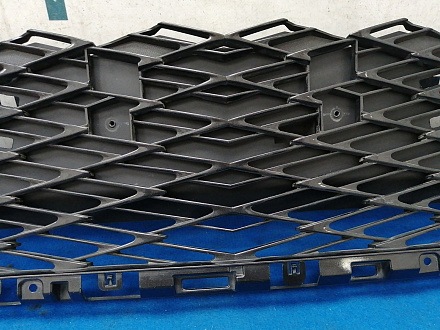 AA028242; Решетка радиатора нижняя, F-Sport (53112-48230) для Lexus RX IV (2016 — 2019)/БУ; Оригинал; Р1, Мелкий дефект; 