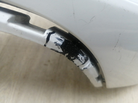 Фотография детали AA046031; Бампер задний; под паркт. (5С5807421J) для Volkswagen Beetle II (A5) (2011-2019)/БУ; Оригинал; Р1, Мелкий дефект; . Фото номер 4