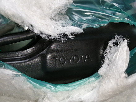 AA045139; Дверь передняя левая (67002-42120) для Toyota Rav4/БУ; Оригинал; Р1, Мелкий дефект; (202) Черный
