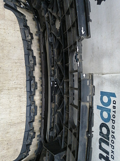 AA045518; Бампер передний; под паркт.; под омыват. (4L0 807 437 H) для Audi Q7 I рест. (2010-2015)/БУ; Оригинал; Р1, Мелкий дефект; 