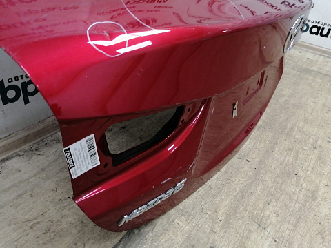 Фотография детали AA037977; Крышка багажника (GJY05261X) для Mazda 6 GJ/БУ; Оригинал; Р2, Удовлетворительное; . Фото номер 10
