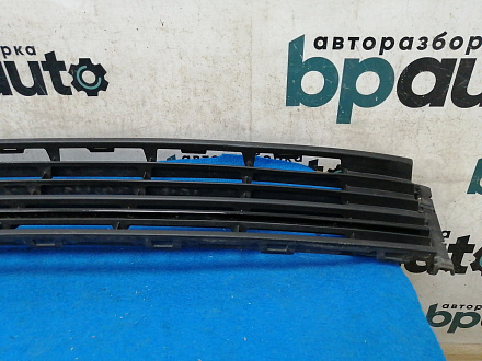 AA027774; Решетка переднего бампера (6RU853677C) для Volkswagen Polo V рест. Sedan (2015-2020)/БУ; Оригинал; Р0, Хорошее; 