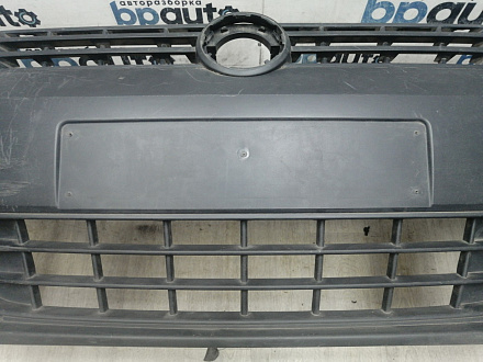 AA045719; Бампер передний; без паркт.; без омыват. (2K5807221A) для Volkswagen Caddy III рест. (2010-2015)/БУ; Оригинал; Р1, Мелкий дефект; 