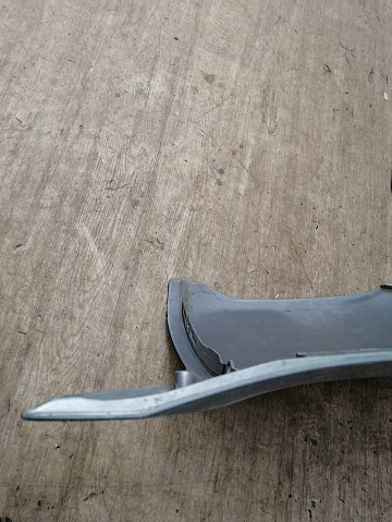 Фотография детали AA034197; Бампер задний; под паркт. (1Z5 807 421 F) для Skoda Octavia II рест. Liftback (2008-2013)/БУ; Оригинал; Р1, Мелкий дефект; . Фото номер 7