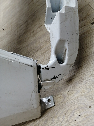 Фотография детали AA045381; Бампер передний; под паркт.; без омыват. (01859562) для Geely Emgrand X7 рест. 2 (2018-2021)/БУ; Оригинал; Р1, Мелкий дефект; . Фото номер 9