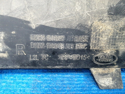 AA019788; Накладка переднего бампера правая; под паркт. (DK62-17D749-AB) для Land Rover Range Rover Sport II L 494 (2013 - 2017)/БУ; Оригинал; Р0, Хорошее; 