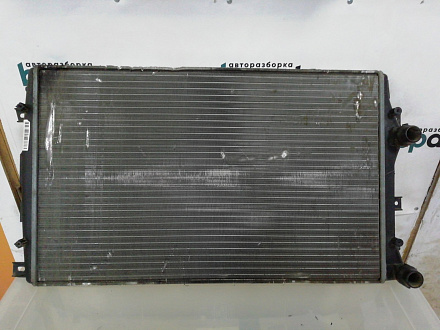 AA023257; Радиатор охлаждения (1K0 121 253 AA)/БУ; Оригинал; Р2, Удовлетворительное; 