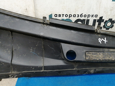 AA031629; Накладка под дворники, жабо (55708-48041) для Lexus RX II (2004 — 2008)/БУ; Оригинал; Р1, Мелкий дефект; 