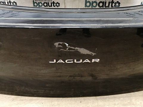 Фотография детали AA033944; Крышка багажника (J9D3-40010-B) для Jaguar I-Pace (2018-н.в.)/БУ; Оригинал; Р1, Мелкий дефект; . Фото номер 11