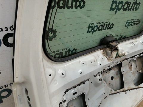 Фотография детали AA044246; Крышка багажника (67005-60F50) для Lexus GX460/БУ; Оригинал; Р0, Хорошее; . Фото номер 19