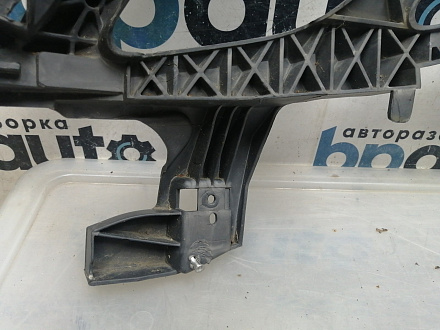 AA045506; Кронштейн, каркас переднего бампера правый, AMG (A2128852265) для Mercedes-Benz E-klasse W212 S212/БУ; Оригинал; Р0, Хорошее; 