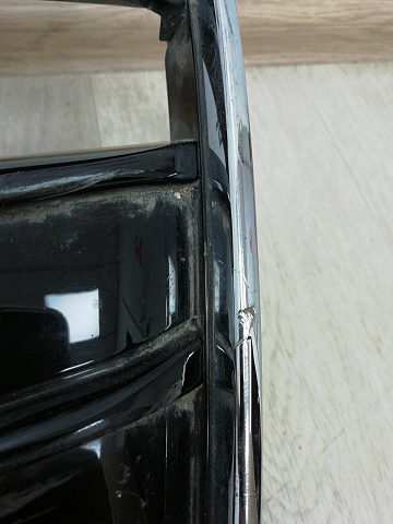 Фотография детали AA000670; Решетка радиатора; без паркт. (8T0 853 651 G) для Audi A5/БУ; Оригинал; Р2, Удовлетворительное; . Фото номер 8