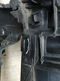 AA045531; Бампер передний; под паркт.; под омыват. (4L0 807 437 H) для Audi Q7 I рест. (2010-2015)/БУ; Оригинал; Р1, Мелкий дефект; 