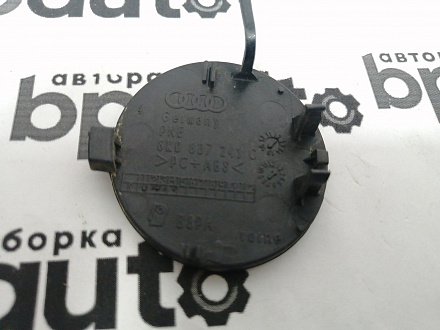 AA045656; Заглушка букс. крюка переднего бампера (8K0 807 241 C) для Audi A4 B8/БУ; Оригинал; Р0, Хорошее; 