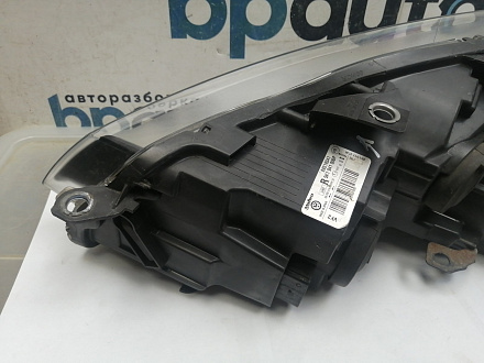 AA046036; Фара галоген правая (5K1941006P) для Volkswagen Golf/БУ; Оригинал; Р1, Мелкий дефект; 