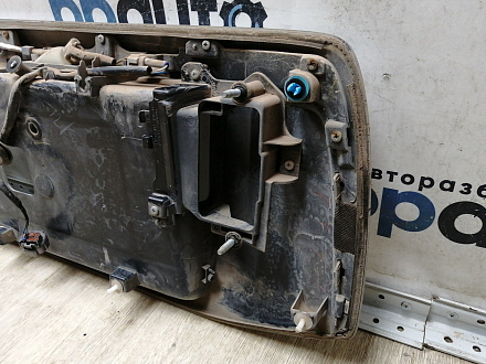 AA045275; Накладка крышки багажника, без кнопок (76811-60190) для Toyota Land Cruiser Prado 150 (2010 — 2013)/БУ; Оригинал; Р0, Хорошее; (070) Белый перламутр 3х. сл.