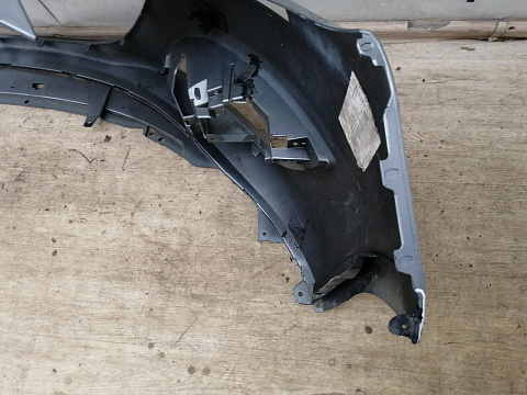 Фотография детали AA037706; Бампер передний; под паркт.; под омыват. (13368660) для Opel Astra/БУ; Оригинал; Р1, Мелкий дефект; . Фото номер 10
