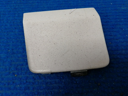 AA040489; Заглушка букс. крюка заднего бампера (A2128850726) для Mercedes-Benz E-klasse IV Sedan рест. (W212) (2013-2016)/БУ; Оригинал; Р1, Мелкий дефект; 