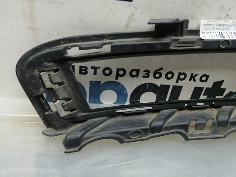 Фотография детали AA046342; Накладка ПТФ левая, с хромом (5G0853211F) для Volkswagen Golf/БУ; Оригинал; Р1, Мелкий дефект; . Фото номер 9
