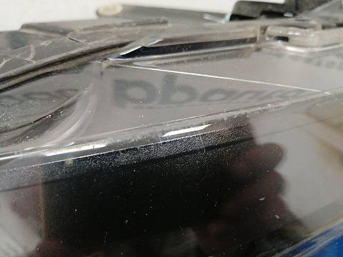 Фотография детали AA042406; Фара галоген правая (6RU941016) для Volkswagen Polo V Sedan (2010-2014)/БУ; Оригинал; Р1, Мелкий дефект; . Фото номер 6