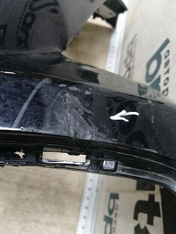 Фотография детали BA000050; Бампер передний; под омыват. (30678678) для Volvo XC70/БУ; Оригинал; Р1, Мелкий дефект; . Фото номер 8