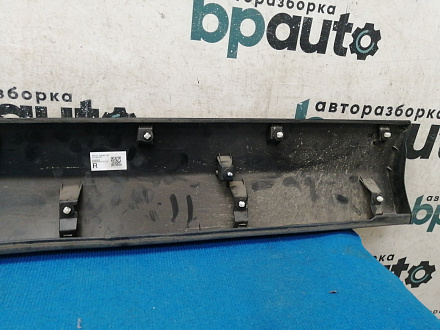 AA035623; Накладка на дверь нижняя, передняя правая (75073-42040) для Toyota Rav4 50 (2019 -н.в.)/БУ; Оригинал; Р1, Мелкий дефект; 