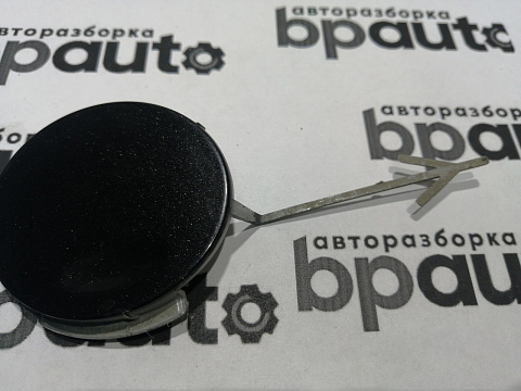 Фотография детали AA045046; Заглушка букс. крюка заднего бампера (13238745) для Opel Insignia/БУ; Оригинал; Р0, Хорошее; . Фото номер 3