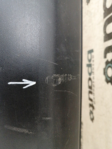 Фотография детали AA043495; Бампер задний, длинный; без паркт. (2K3807421) для Volkswagen Caddy/БУ; Оригинал; Р1, Мелкий дефект; . Фото номер 5