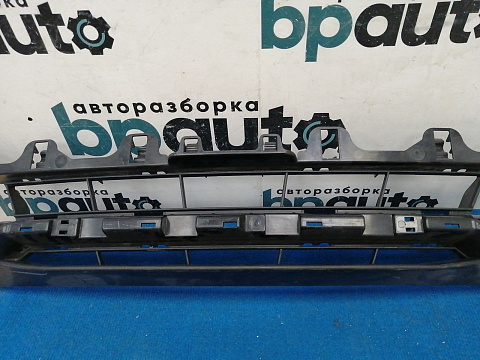 Фотография детали AA037765; Решетка переднего бампера центральная (51117263478) для BMW 3 серия F30 F31/БУ; Оригинал; Р1, Мелкий дефект; . Фото номер 3