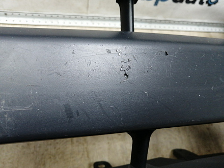 AA045868; Бампер передний; под паркт.; под омыват. (HY32-17F003-AAW) для Land Rover Discovery V L462 (2017 - 2020)/БУ; Оригинал; Р1, Мелкий дефект; 