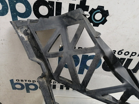 Фотография детали AA045499; Кронштейн , каркас переднего бампера правый (A2048854265) для Mercedes-Benz C-klasse III рест. (W204) (2011-2015)/БУ; Оригинал; Р1, Мелкий дефект; . Фото номер 2