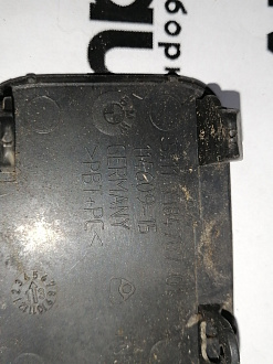 AA045309; Заглушка буксир.крюка переднего бампера (51117184707) для BMW 5 серия Е60 Е61/БУ; Оригинал; Р0, Хорошее; 