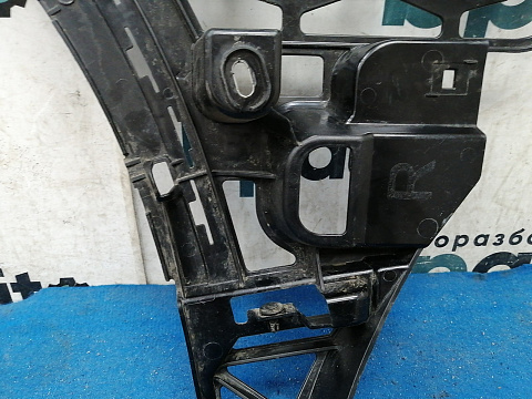 Фотография детали AA031914; Кронштейн заднего бампера правый, AMG (A2928850221) для Mercedes-Benz GLE coupe I (С292) (2015-2019)/БУ; Оригинал; Р1, Мелкий дефект; . Фото номер 15