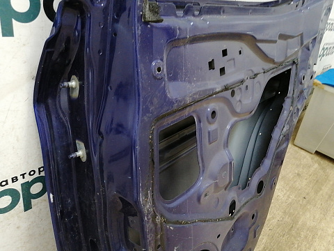 Фотография детали AA028078; Дверь задняя правая (H2100-BM9MA) для Nissan Qashqai/БУ; Оригинал; Р0, Хорошее; RBN, Фиолетовый. Фото номер 12