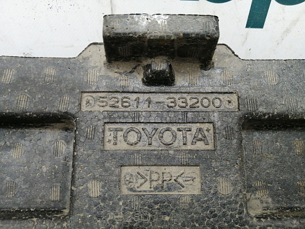 AA011707; Абсорбер переднего бампера (52611-33200) для Toyota Camry 50 (2012 — 2014)/БУ; Оригинал; Р1, Мелкий дефект; 