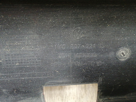 AA044506; Бампер передний; без паркт.; под омыват. (1K0807221D) для Volkswagen Jetta V (2005- 2010)/БУ; Оригинал; Р1, Мелкий дефект; 